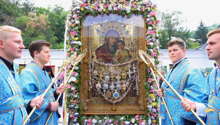 У Святогірській лаврі урочисто вшанували Святогірську ікону Богоматері