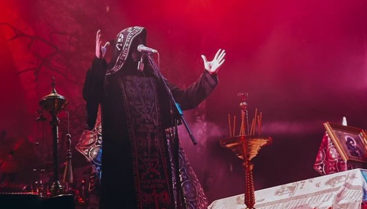 Выступление рок-группы «Батюшка» в Тернополе. Фото: скриншот/instagram.com/fainemistofest