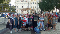 Паломники з Грузії відвідали київські монастирі УПЦ і Почаївську лавру