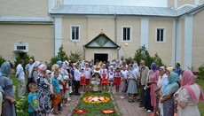 У Могилів-Подільській єпархії УПЦ освятили храм Животворного Хреста