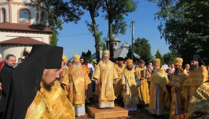 В Чернівецько-Буковинській єпархії святкували заснування нового монастиря