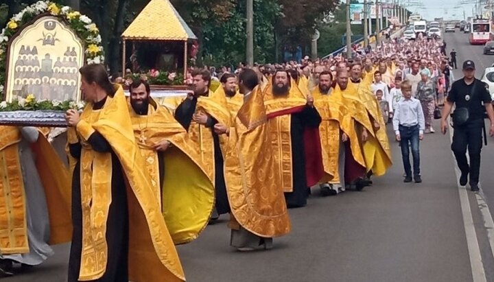 Крестный ход в Луцке. Фото: Евгения Стекунова