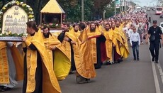 В Луцке традиционный крестный ход УПЦ собрал тысячи верующих