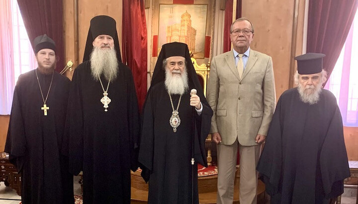 Patriarch Theophilos met with the Russian Ambassador. Photo: rusdm.ru