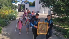 У Полтавській єпархії УПЦ провели молодіжний хресний хід-похід