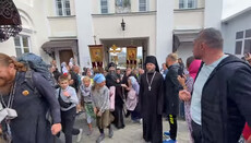Многотысячный крестный ход из Браилова Винницкой епархии прибыл в Почаев