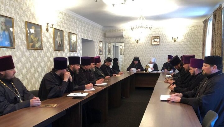 The meeting of the Tulchin Eparchy Council of the UOC. Photo: tulchin-eparchia.org.ua