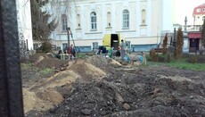 Київський патріархат знову будує на кістках