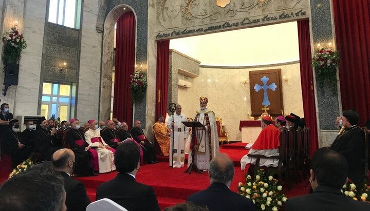 Церемонія інтронізації глави Ассирійської Церкви Сходу. Фото: ВЗЦЗ МП