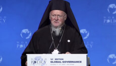 Βαρθολομαίος καταδίκασε θρησκευτικό φανατισμό σε Παγκ. Συνέδριο πολιτικών