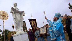 На Покров в Северодонецке освятили памятный знак в честь праздника