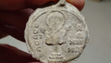 В Софии Киевской археологи нашли уникальную печать епископа ХІ-ХІІ века