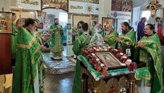Архиепископ Ефрем отслужил Литургию у мощей Алексия Карпаторусского