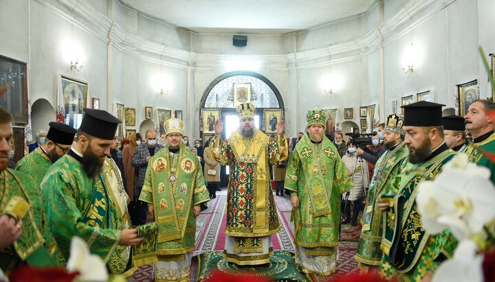 Думенко й Зоря в Чернігові