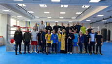 Священик УПЦ благословив боксерів збірної України на чемпіонат світу
