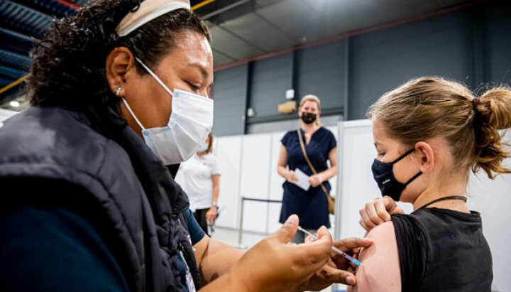 У США починають масову вакцинацію дітей від коронавірусу. Фото: dumskaya.net