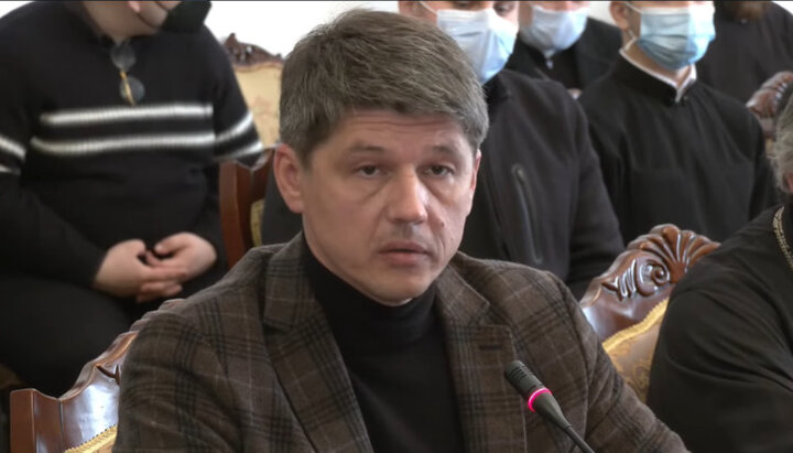 Βουλευτής και «cyborg» Αντρέι Σαράσκιν. Φωτογραφία: στιγμιότυπο οθόνης της εκπομπής Zhyve.tv