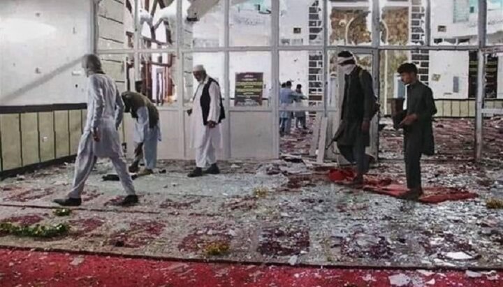 Наслідки вибуху у мечеті в Афганістані. Фото: rbc.ru