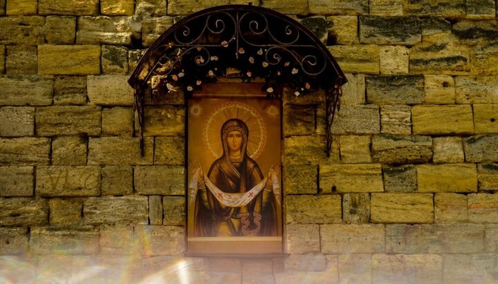 Ікона Божої Матері на Інгульському узвозі. Фото: facebook-група Contact Center при Миколаївській міській раді