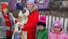 В Житомирской епархии помогли многодетной семье, пострадавшей от пожара