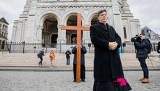 Католический епископ Парижа подал в отставку из-за связи с женщиной
