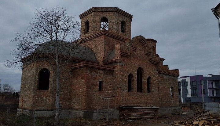 Строящийся храм УПЦ в честь Серафима Саровского в Ровно. Фото: Facebook-страница Ровенской епархии УПЦ.