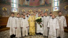 В Одесской епархии совершили постриг во чтецов выпускников семинарии
