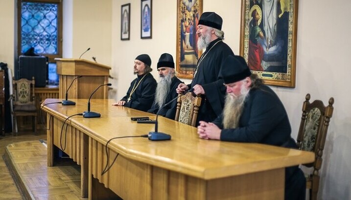 Вихованці КДАіС зустрілися з духівниками Києво-Печерської лаври. Фото: kdais.kiev.ua