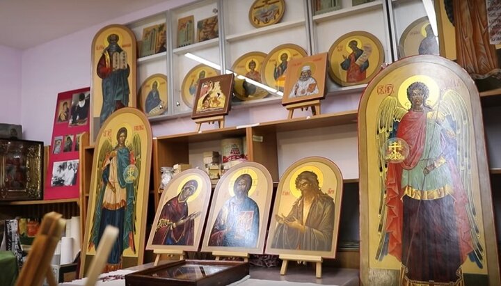 Роботи майстрів Черкаської єпархіальної іконописної школи. Фото: cherkasy.church.ua