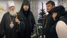 Митрополит Агафангел привез подарки слабослышащим детям в Болграде