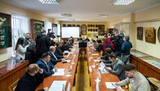 Round table at Lavra: Anti-church law must be urgently repealed