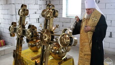В Кировоградской епархии установили накупольные кресты на храм в Копанках