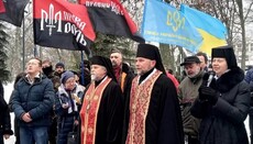 Uniate bishops unveil monument to UPA in Kharkiv