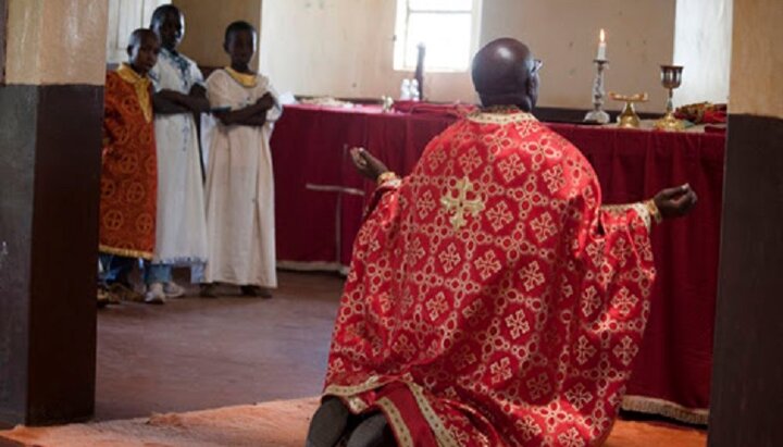 Liturghie ortodoxă în Africa. Imagine: blagovest-info.ru