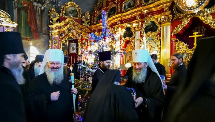 Блаженніший Митрополит Онуфрій приймає вітання з Різдвом Христовим. Фото: news.church.ua