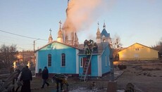 В селе Обуховского района загорелся храм УПЦ КП