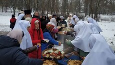 Черкасские сестры милосердия организовали регулярную раздачу горячих обедов
