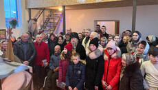 Иерархи Волыни поздравили с Рождеством общины, пострадавшие от рейдерства