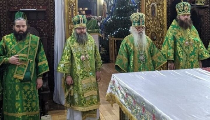 Богослужение возглавили три архиерея УПЦ. Фото: orthodox.cn.ua