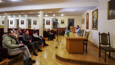 На «молодіжці» в Києво-Печерській лаврі говорили про створення сім'ї