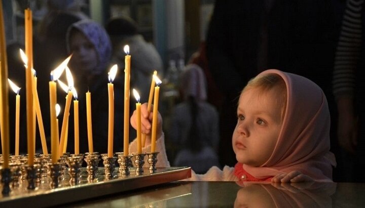УПЦ проводить акцію «Стрітенська свічка» з 2017 року. Фото: Facebook-сторінка Центр інформації УПЦ