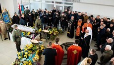 In Ivano-Frankivsk, UGCC bishops bury a veteran of SS division 