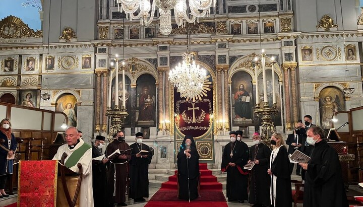 Ceremonia a fost condusă de Patriarhul ecumenic Bartolomeu. Imagine: haber.sat7turk.com