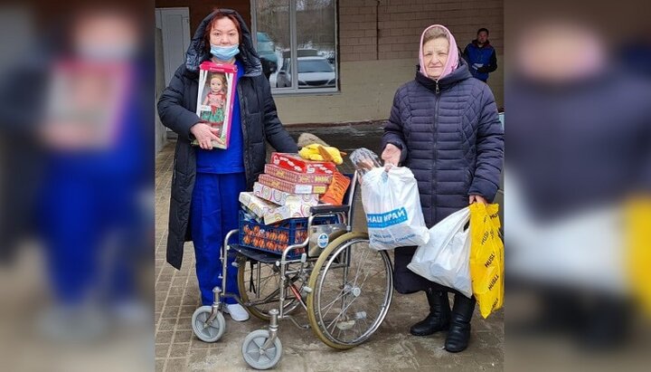 Верующие УПЦ помогают онкобольным детям. Фото: facebook-страница Рівне Православне