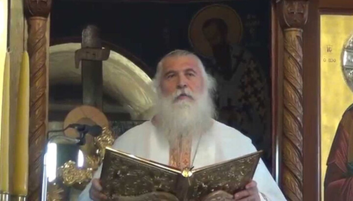 Священник Элпидий Вайинакис. Фото: paralipomenanews.com