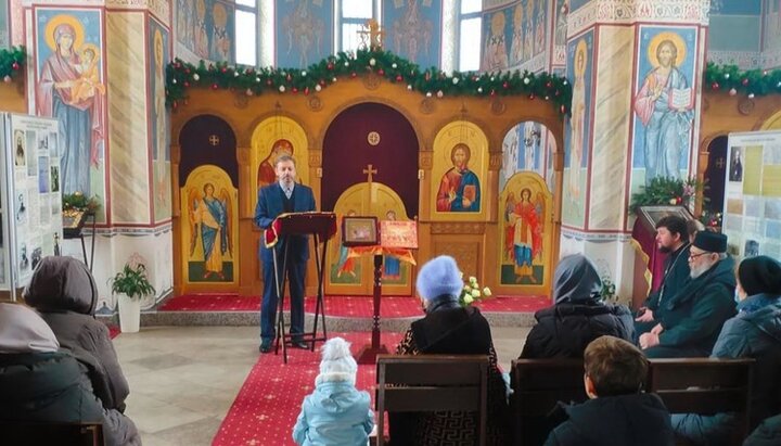 В храмі на Лук'янівському кладовищі відкрили виставку пам'яті новомучеників