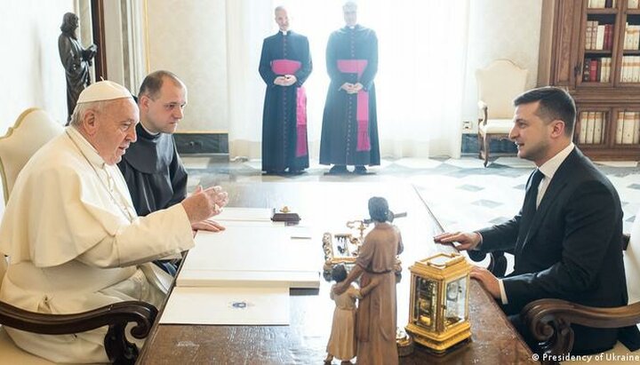 Владимир Зеленский встречался с папой римским два года назад в Ватикане. Фото: 24tv.ua