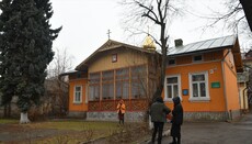 Στο Ιβάνο-Φρανκίβσκ αξιωματούχοι κατεδαφίζουν το κτίριο του ναού της UOC