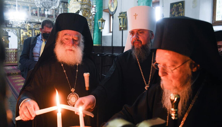 Патриарх Феодор, Сергей Думенко и патриарх Варфоломей. Фото: pomisna.info
