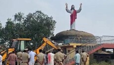 Правительство Индии уничтожило шестиметровую статую Христа